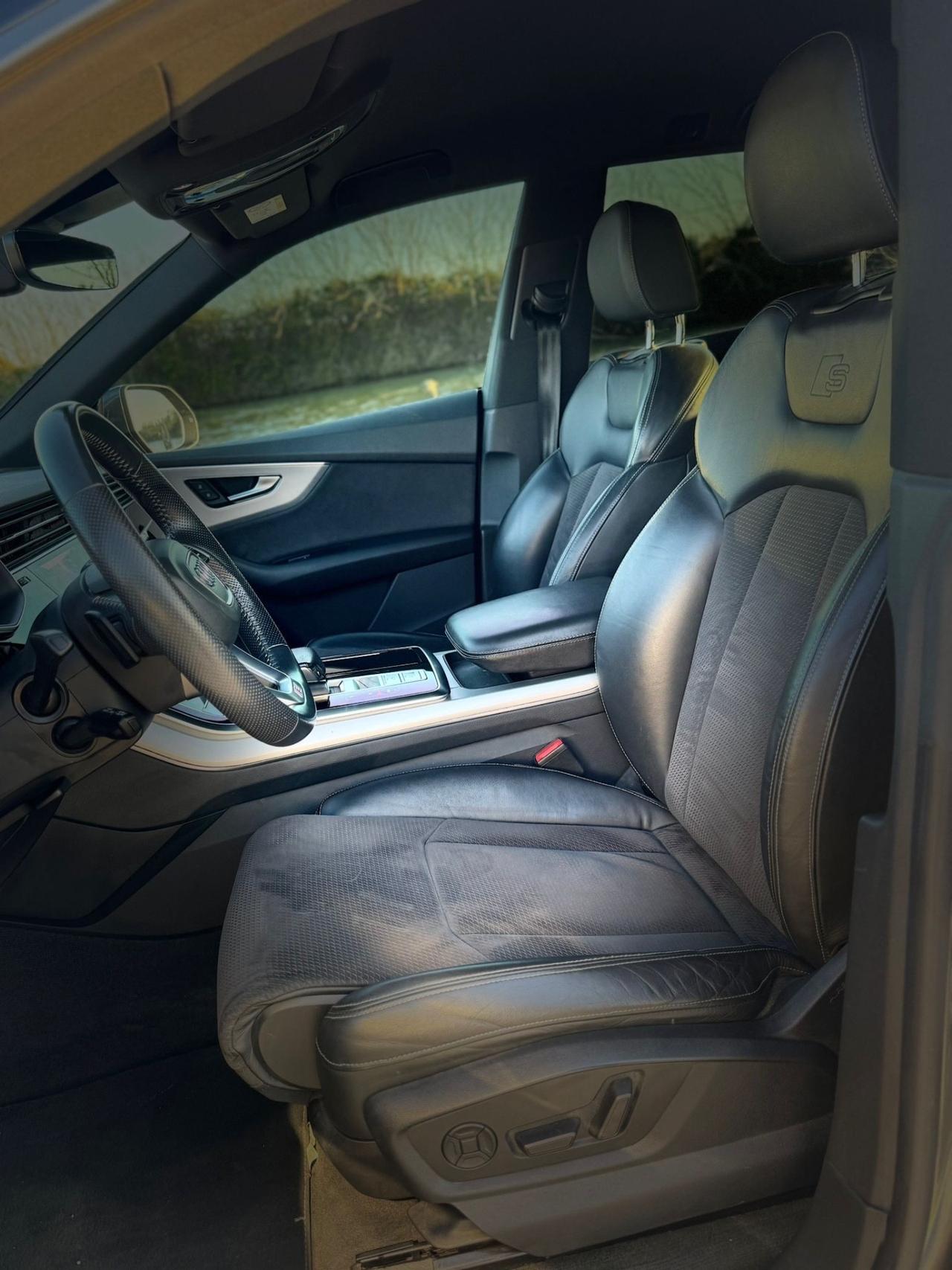 Audi Q8 3.0 TDI 286 CV quattro*AUTOMATICA*S-LINE*