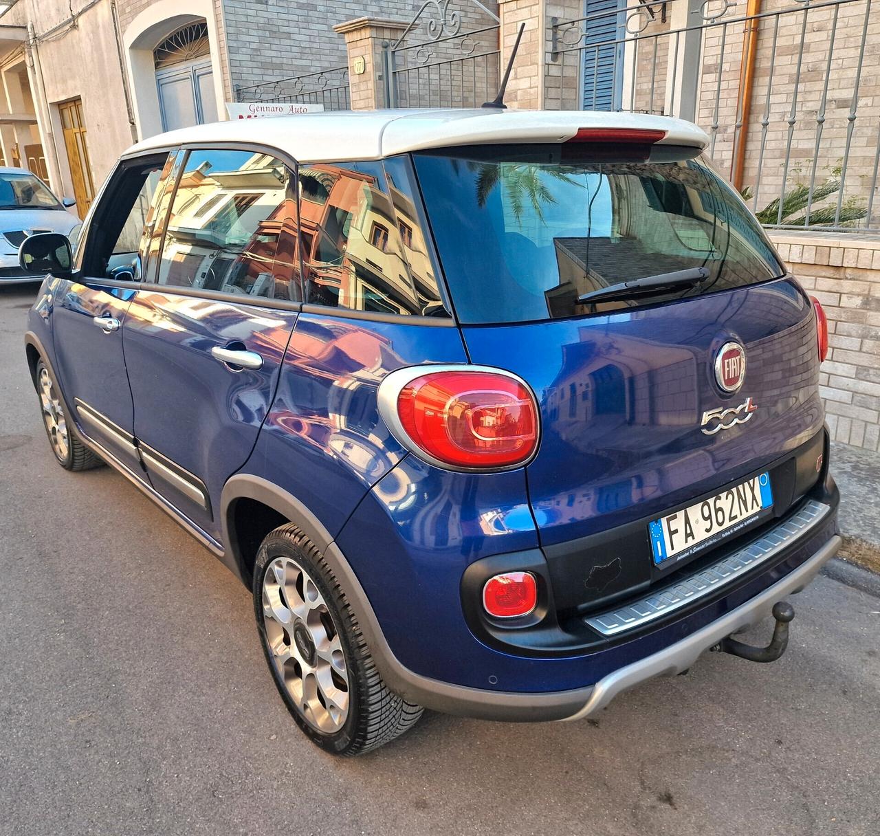 Fiat 500L 1.6 Multijet TREKKING (GANCIO TRAINO)