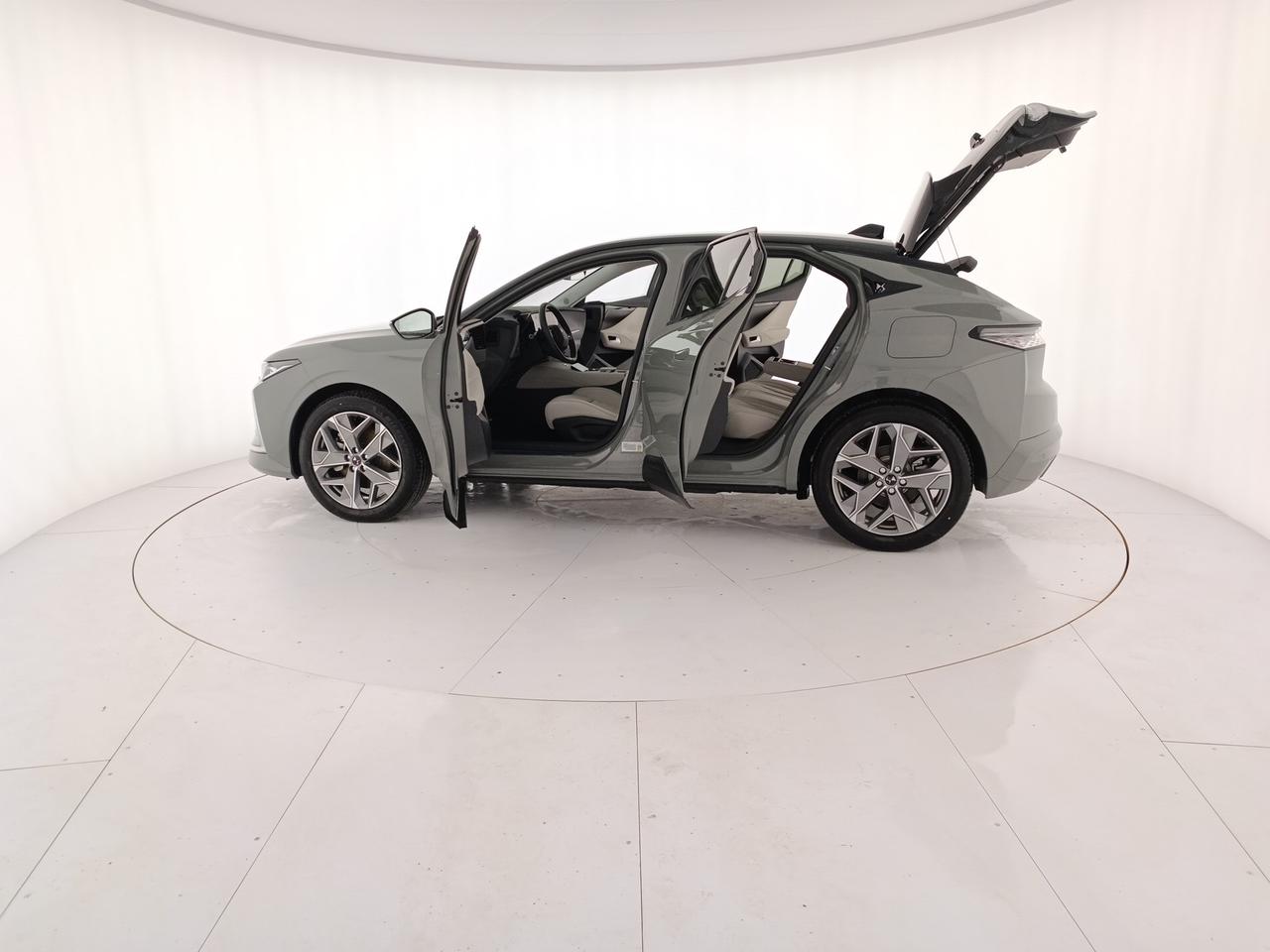 DS DS4 Esprit de Voyage E-TENSE 225cv