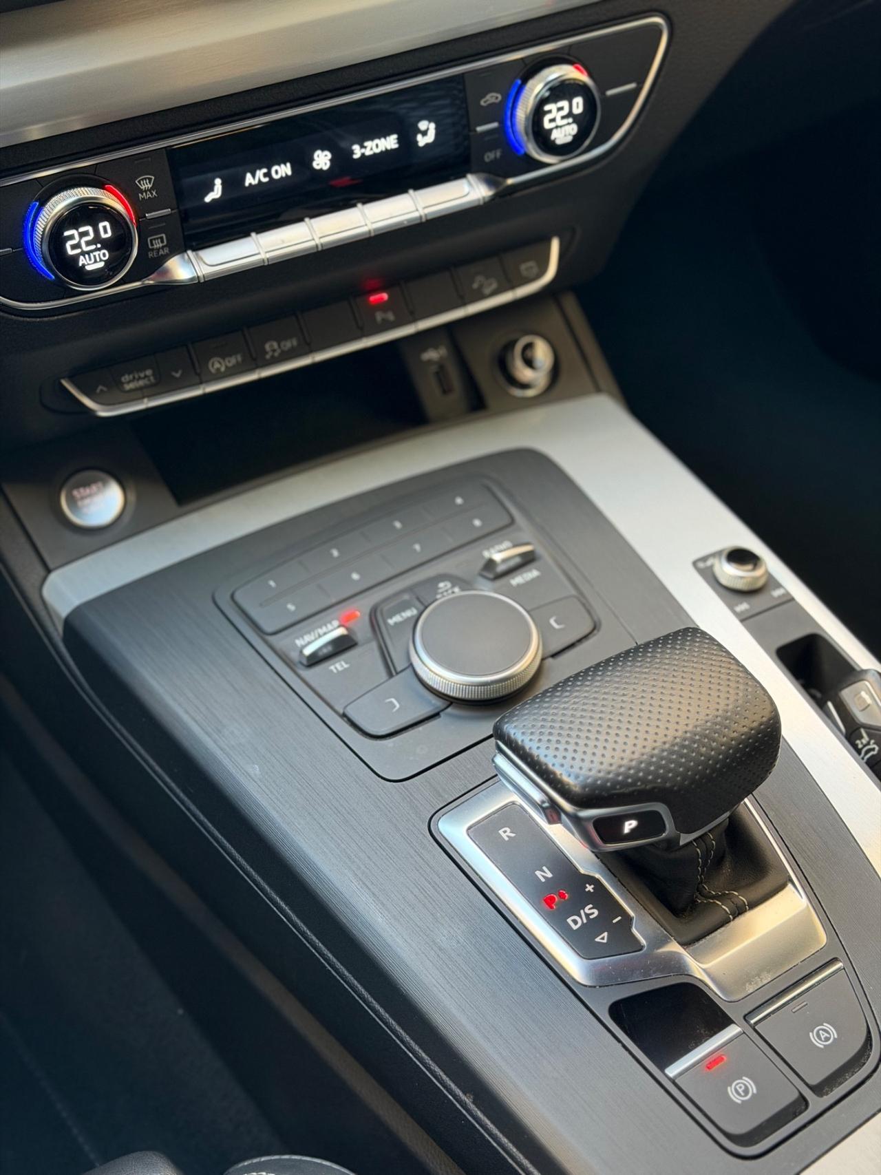 Audi Q5 40 2.0 Tdi quattro mhev 204CV S line