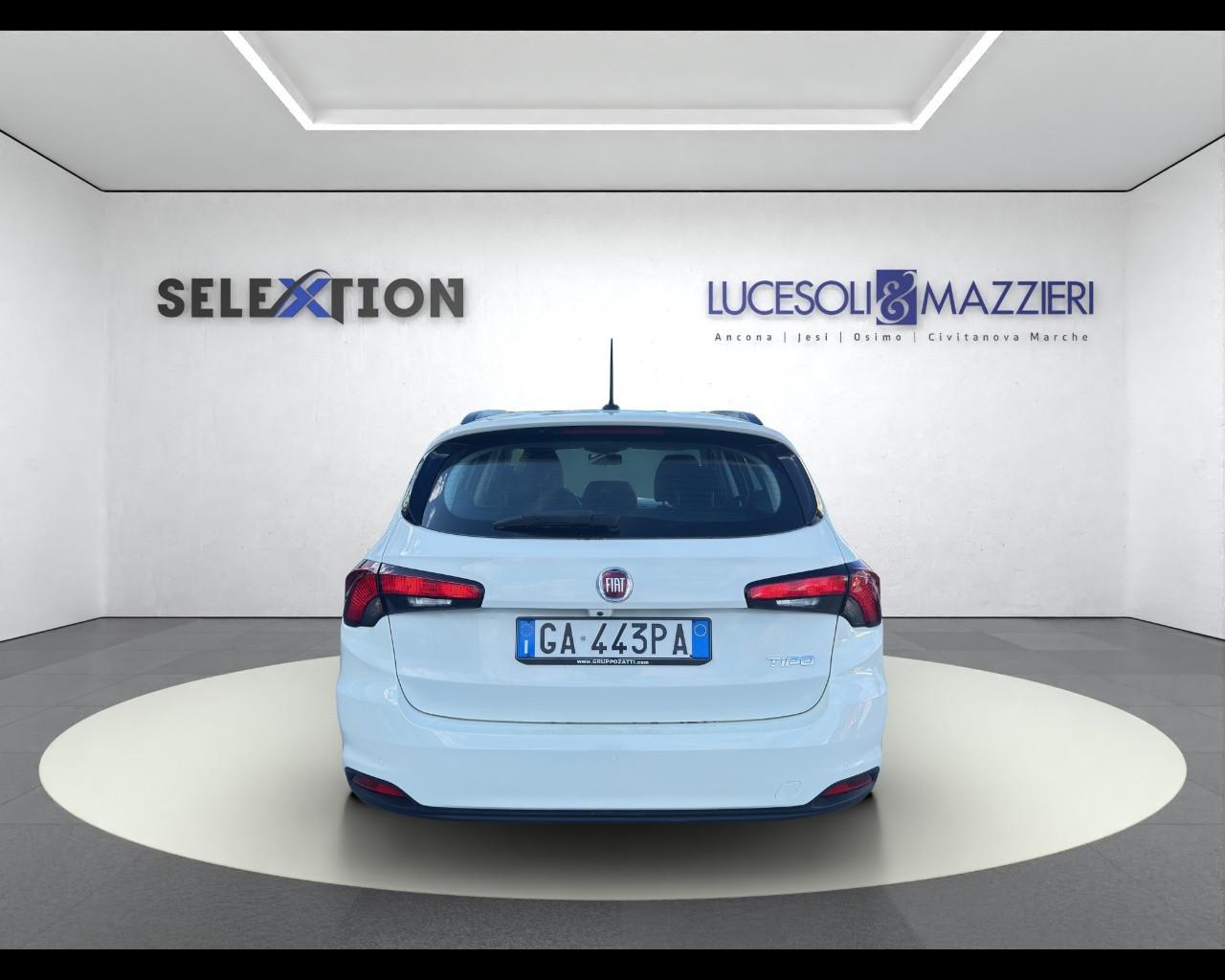 FIAT Tipo (2015-->) - Tipo 1.4 T-Jet 120CV SW Lounge