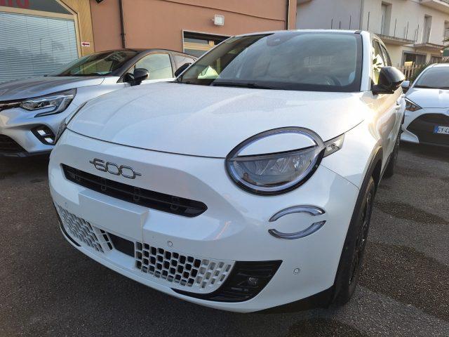 FIAT 600 Hybrid 110 CV DCT MHEV La Prima
