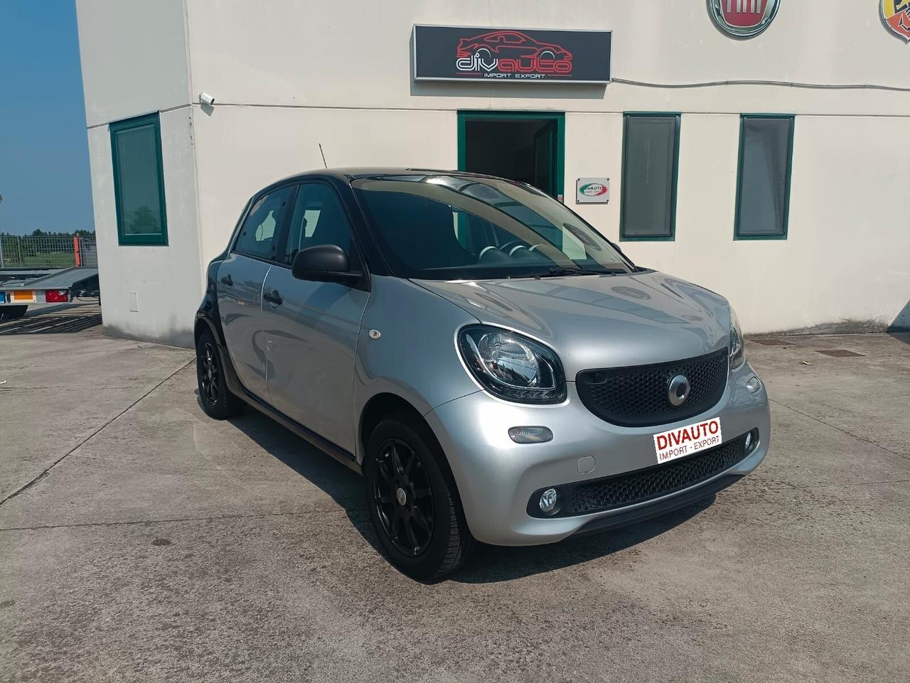 Smart ForFour 60 1.0 Black Passion