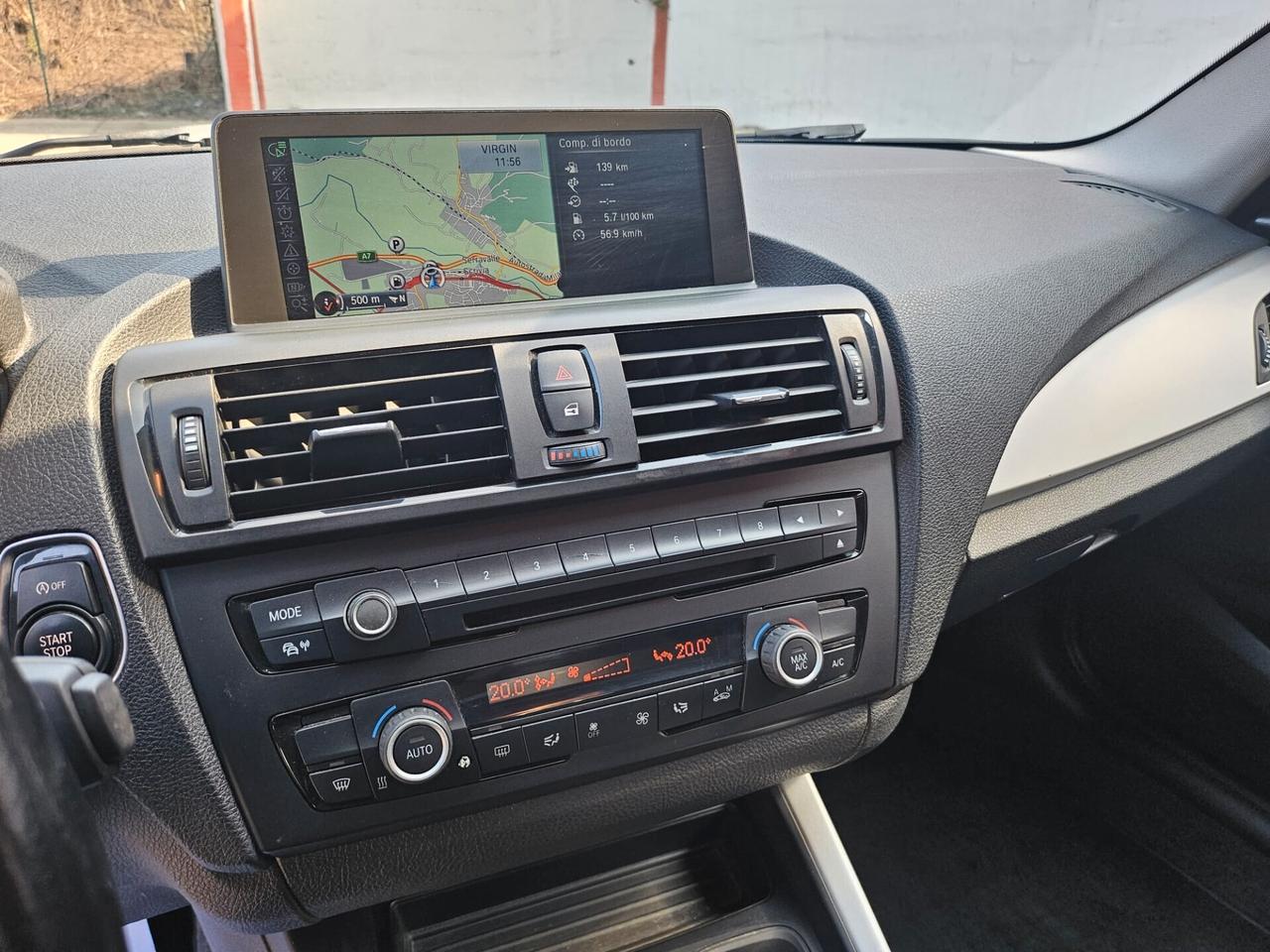 Bmw 118 118d 5p. Unique