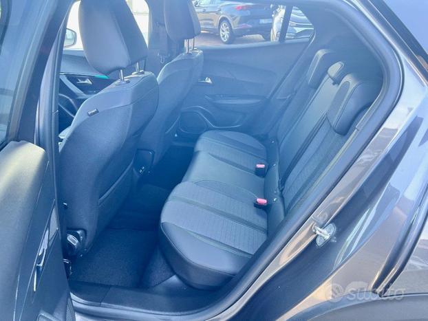 PEUGEOT 2008 PureTech 100 S&S Allure Pack