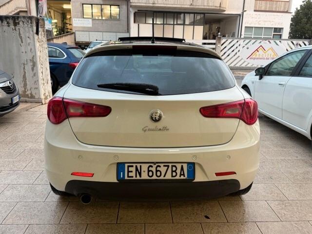 Alfa Romeo Giulietta 1.6 JTDm-2 105 CV Exclusive ok neop