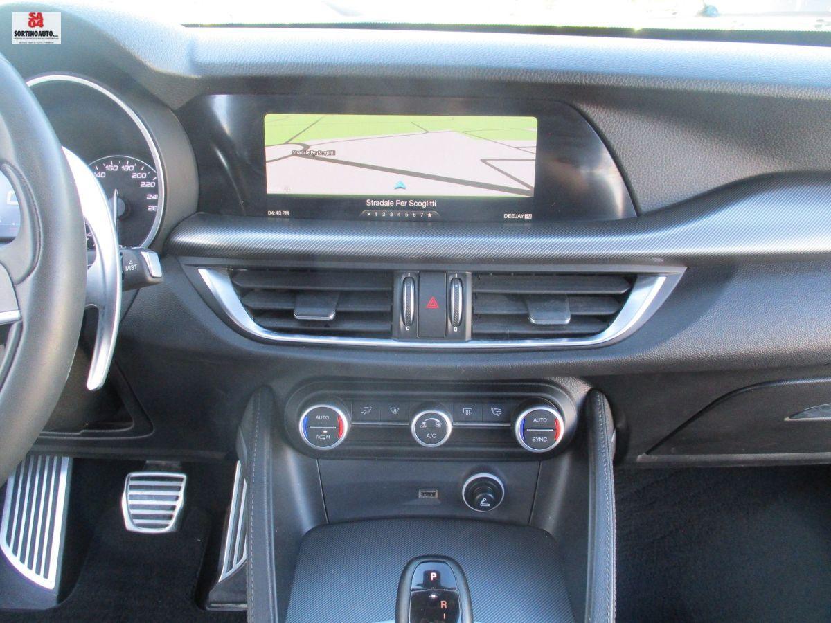 A.R.Stelvio 2.2 T.d. 210CV AT8 Q4 Exec.2019 FULL