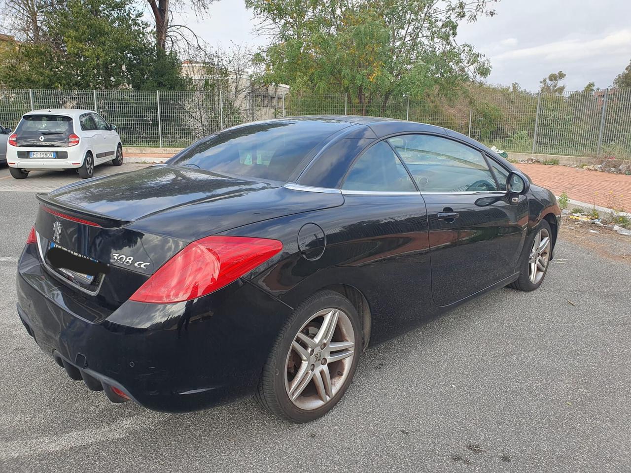 Peugeot 308 2.0 HDi 140CV CC Féline