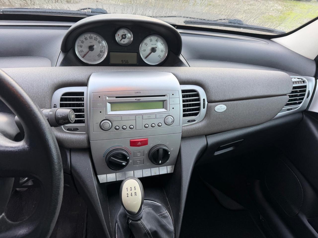 Lancia Ypsilon 1.4 Platino Ecochic GPL