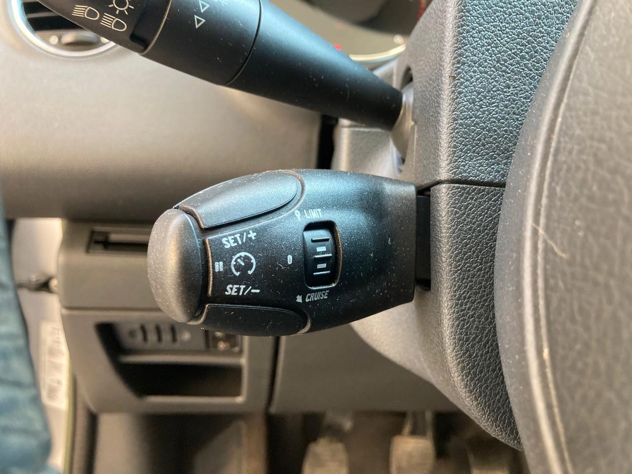 Peugeot 5008 1.6 HDi - SETTE POSTI- 2010