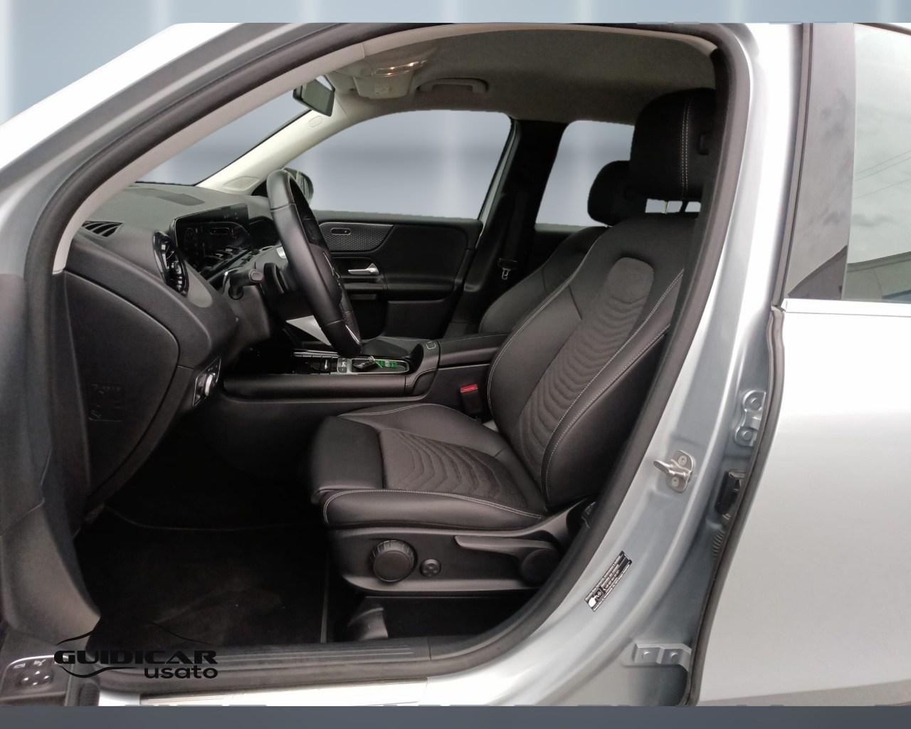 Mercedes-Benz GLB - X247 2023 - GLB 180 d Advanced auto
