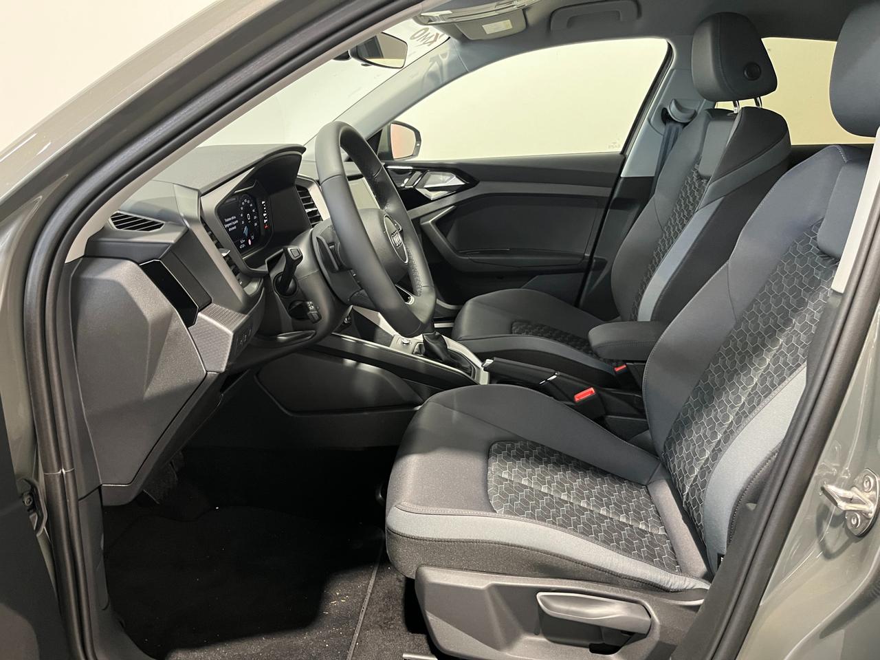 AUDI A1 SPORTBACK 30 TFSI S-TRONIC S-LINE EDITION
