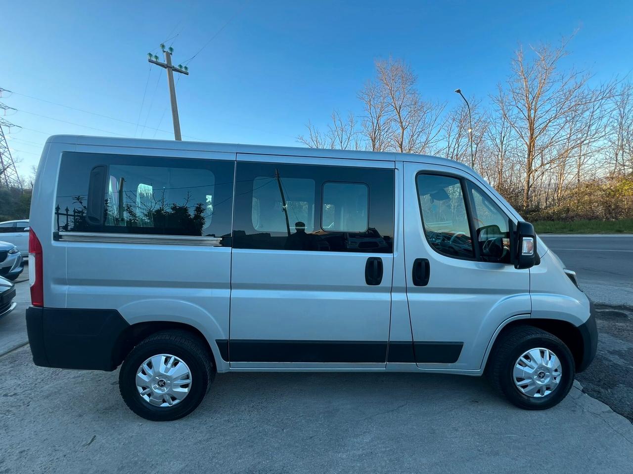 Peugeot Boxer 2.2 140cv 9 Posti