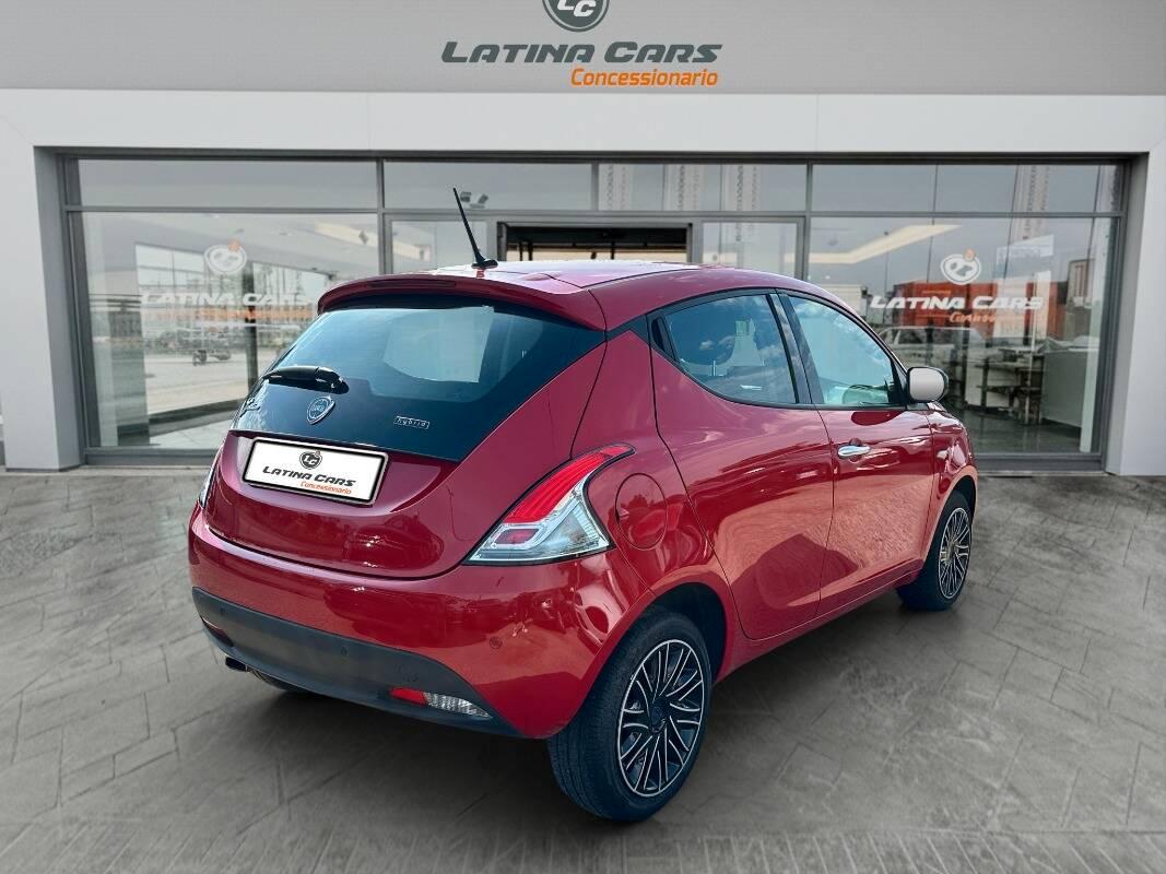 Lancia Ypsilon III 1.0 firefly hybrid Gold s&s 70cv CON CARPLAY