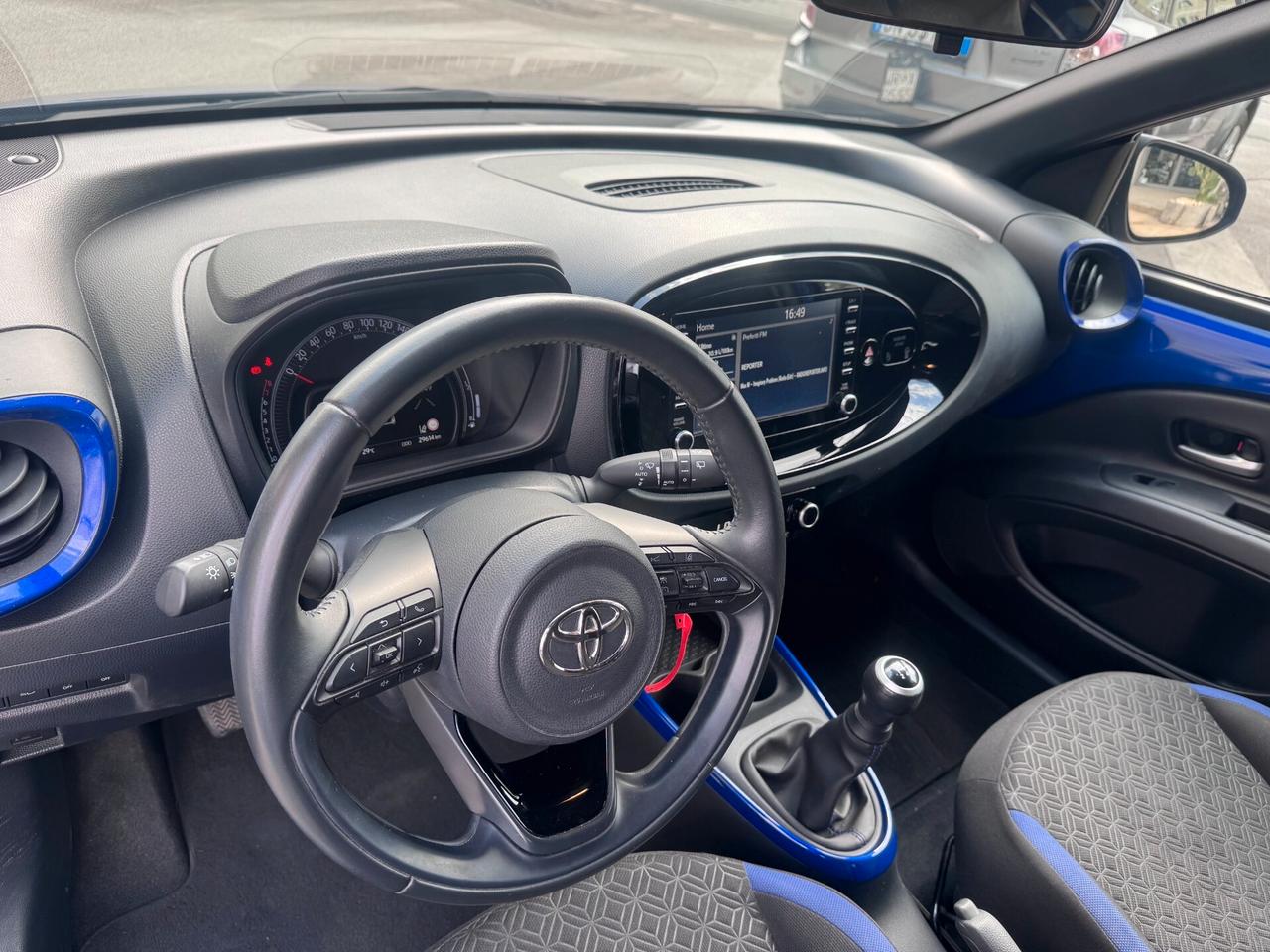 Toyota Aygo X 1.0 VVT-i 72 CV 5 porte Trend