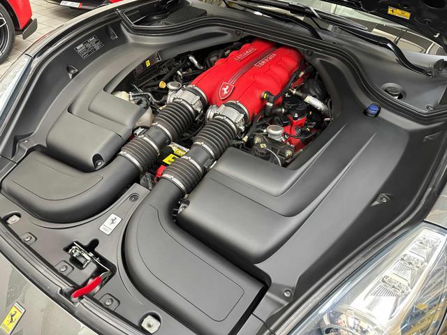 FERRARI California DCT