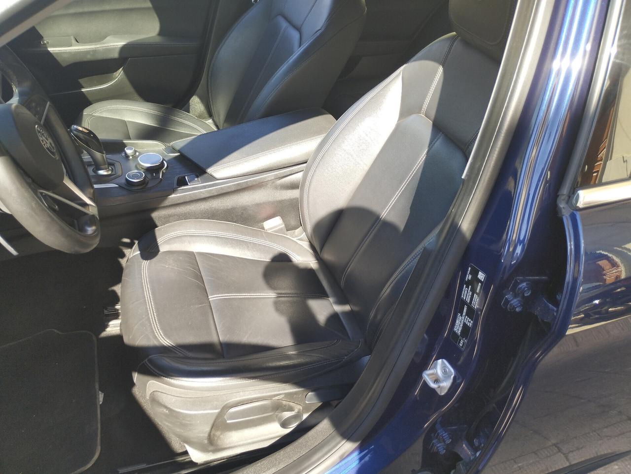 Alfa Romeo Giulia 2.2 Turbodiesel 190 CV AT8 Super