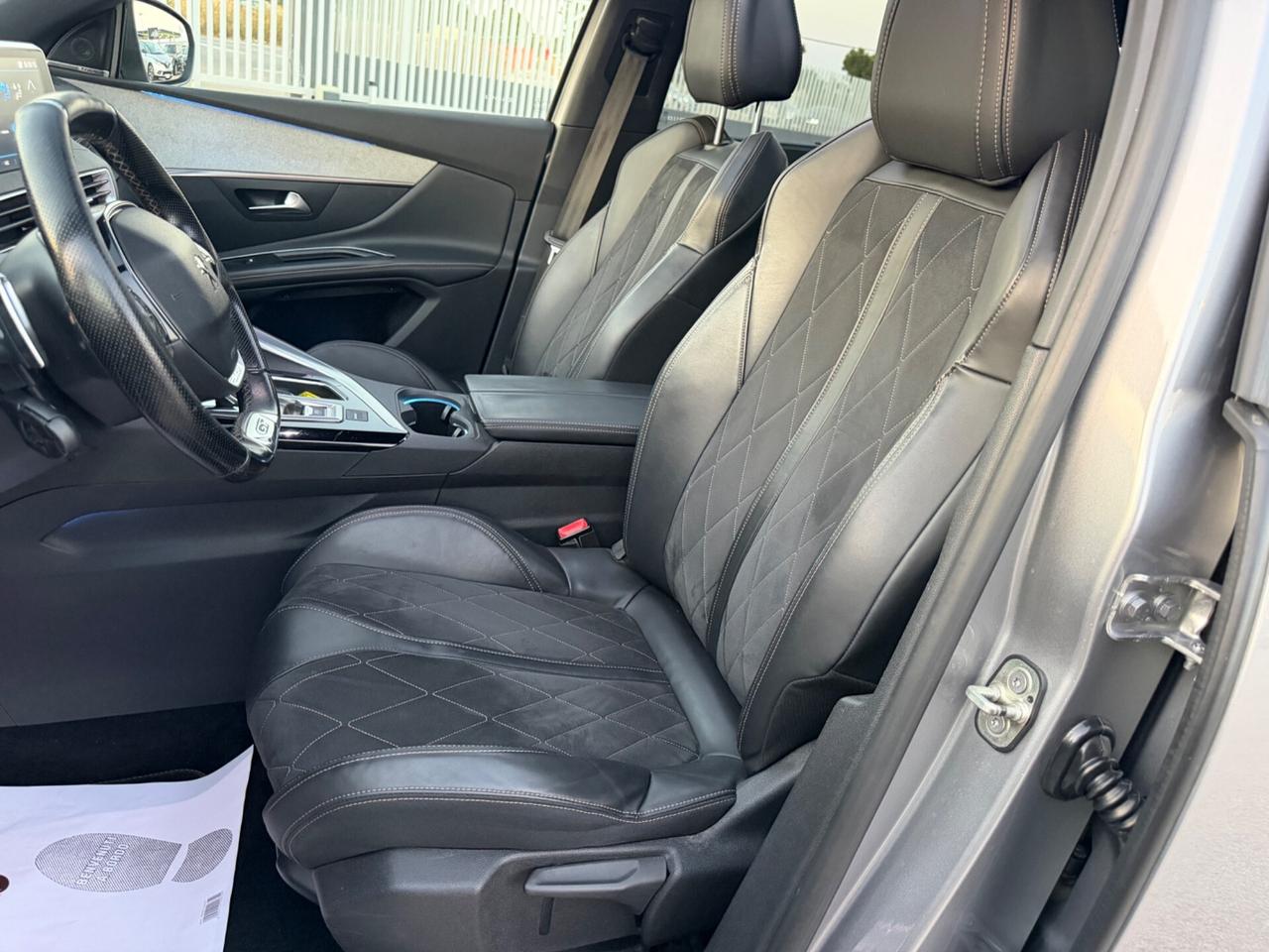 PEUGEOT 5008 2.0 HDI 180 CV GT FULL LED TETTO MY19