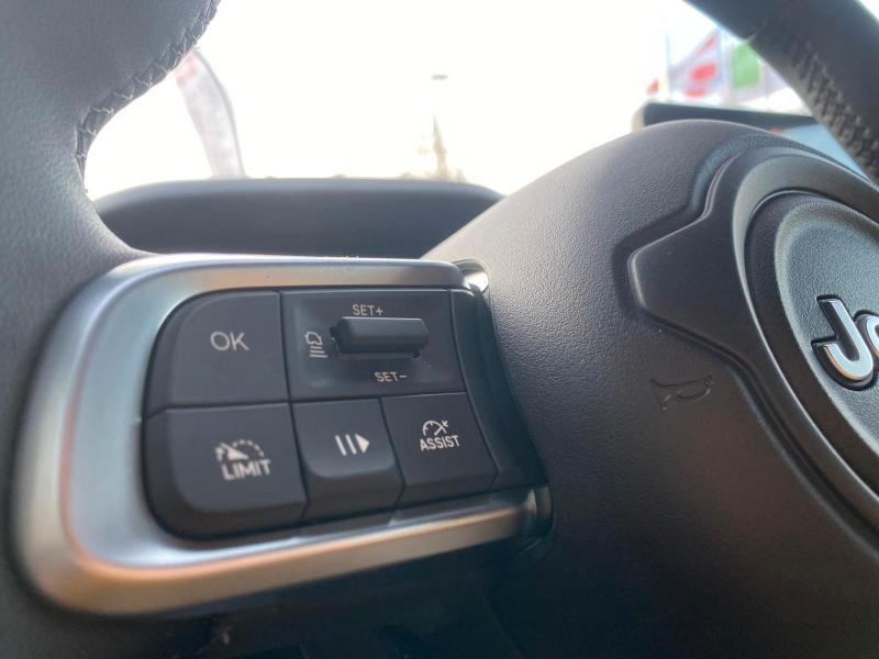 Jeep Avenger 1.2 turbo e-hybrid mhev The North Face 4xe 145cv edct6