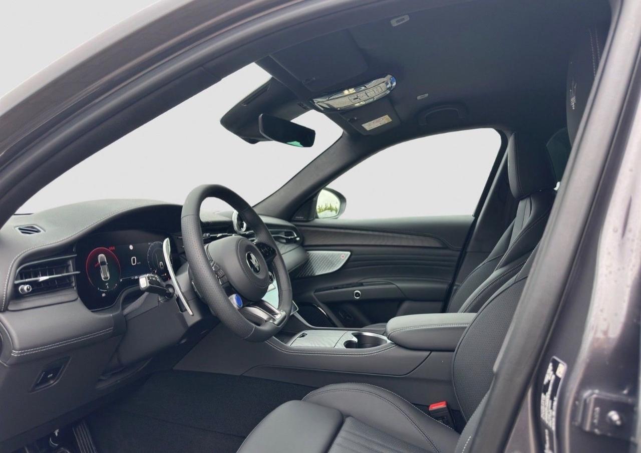 Maserati Grecale MHEV 300 CV AWD - Possibilità noleggio no Scoring