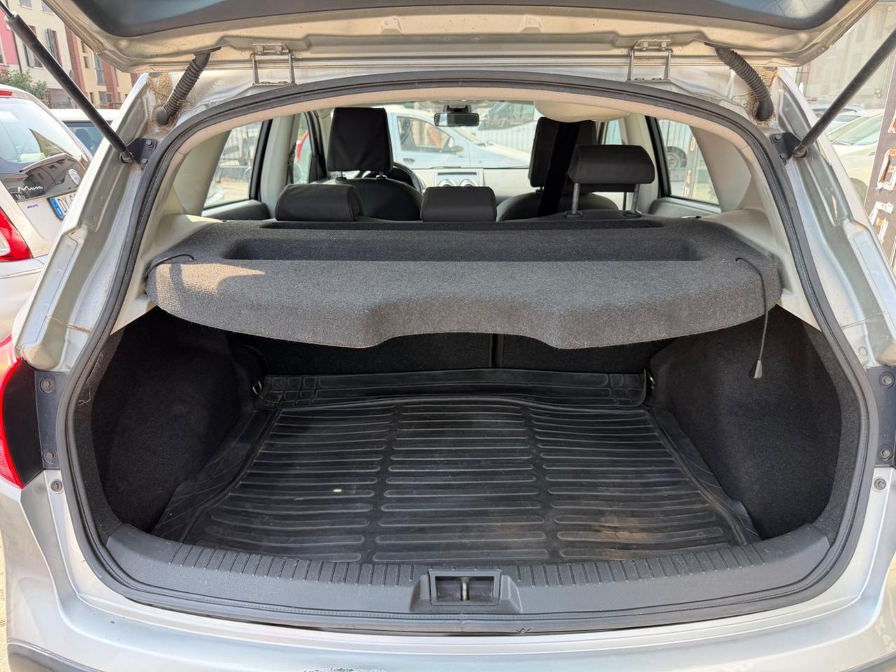 Nissan Qashqai 1.6 GPL- Neopatentati-FRIZIONE NUOVA
