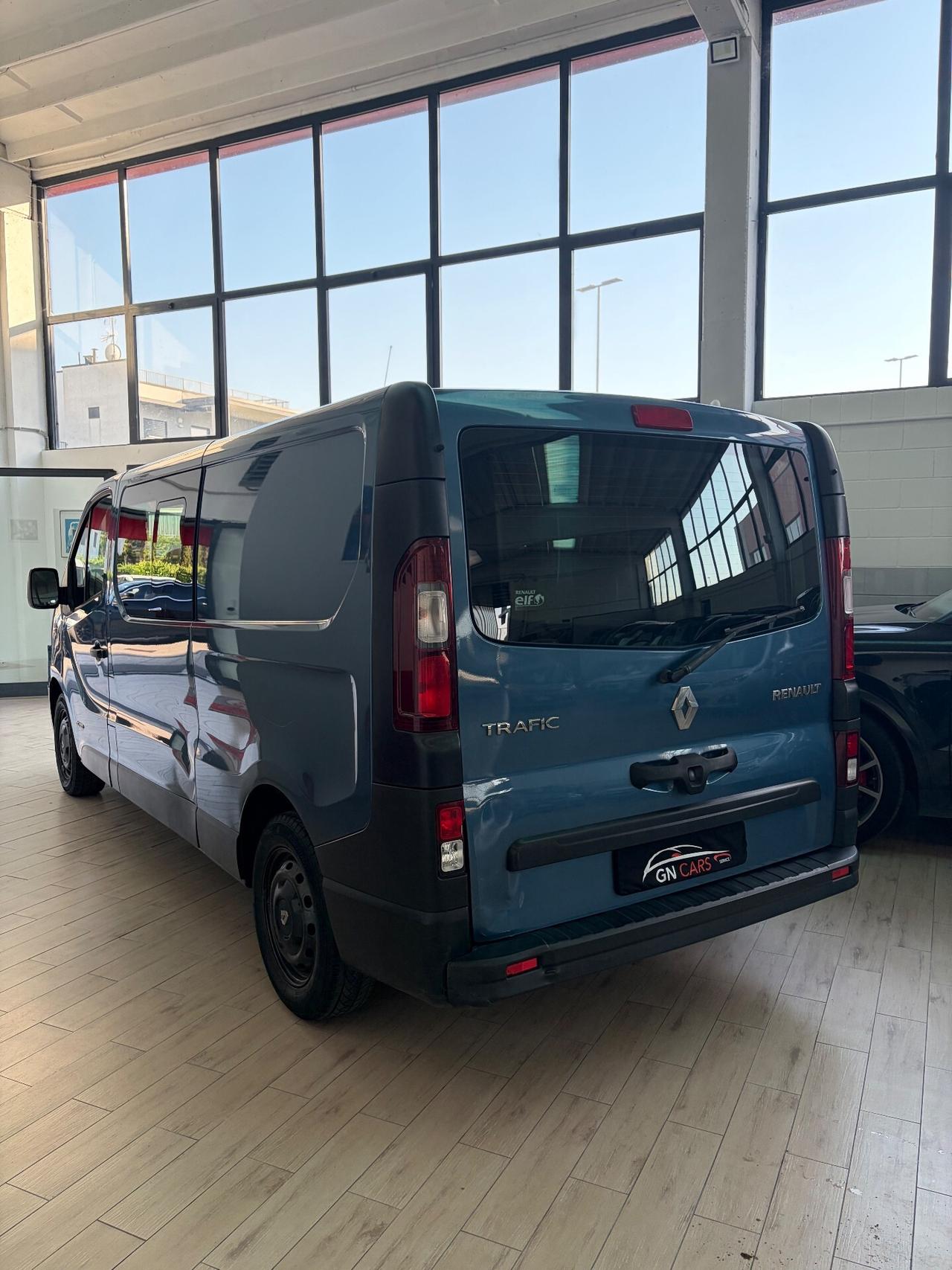Renault Trafic 5 posti 1.6 Dci120