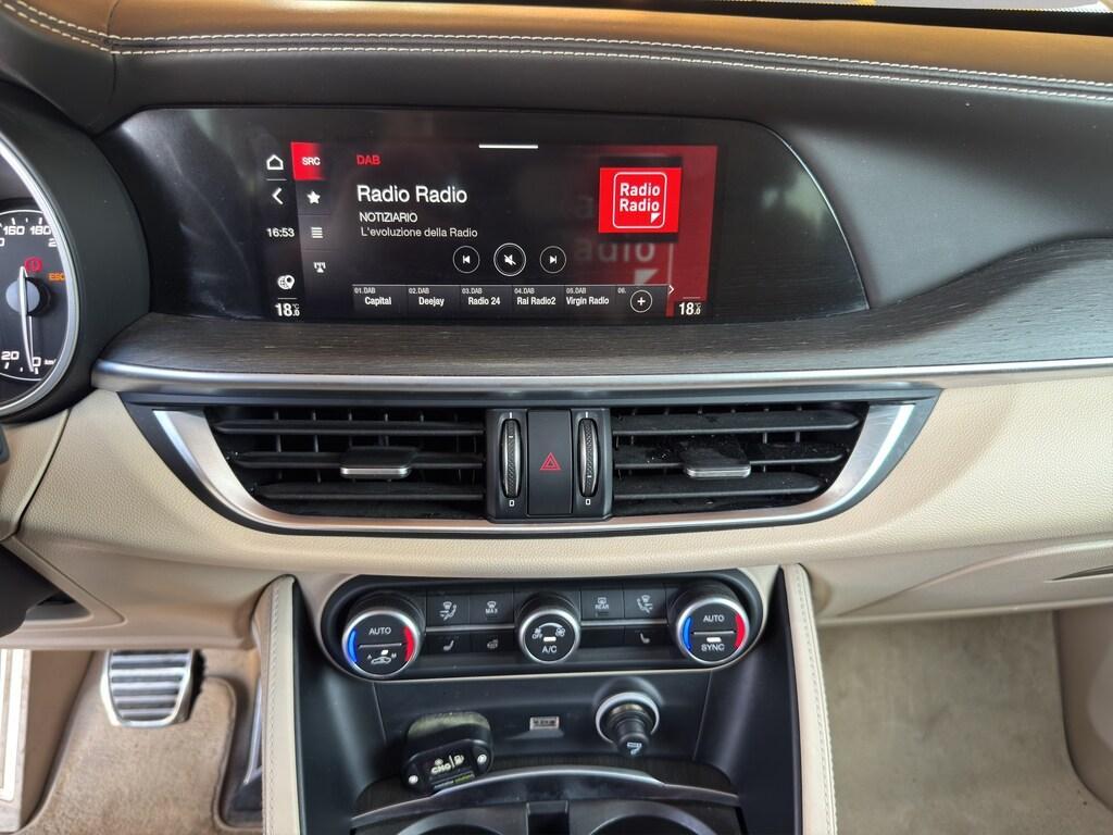 Alfa Romeo Stelvio 2.0 Turbo Ti Q4 AT8