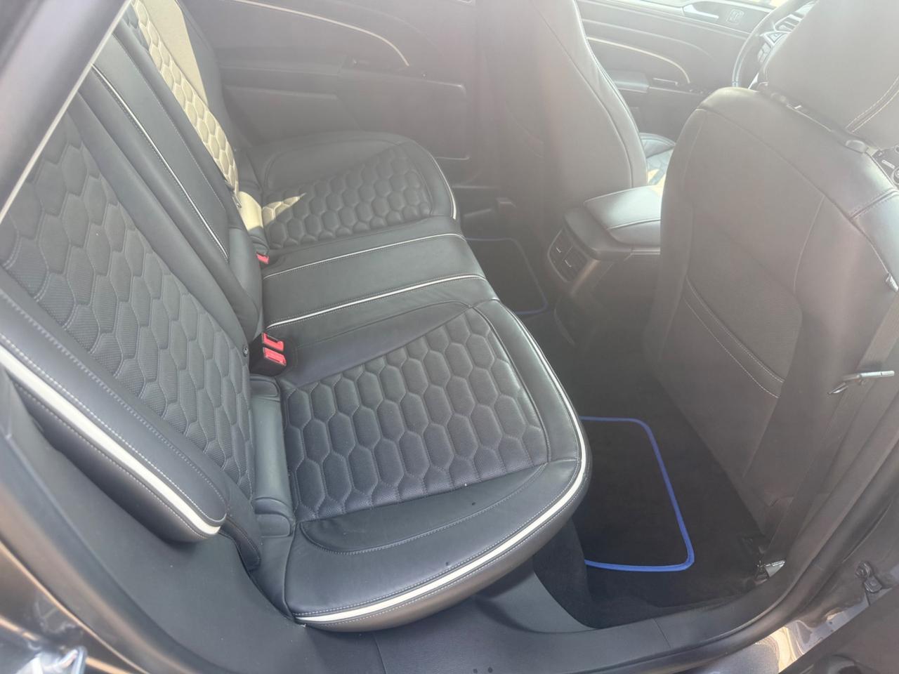 Ford Mondeo Hybrid 2.0 187 CV eCVT 4 porte Vignale