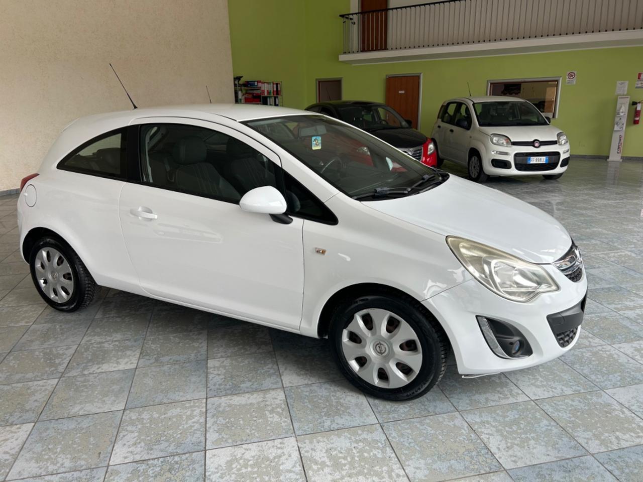 Opel Corsa 1.2 85CV 3 porte GPL-TECH Edition