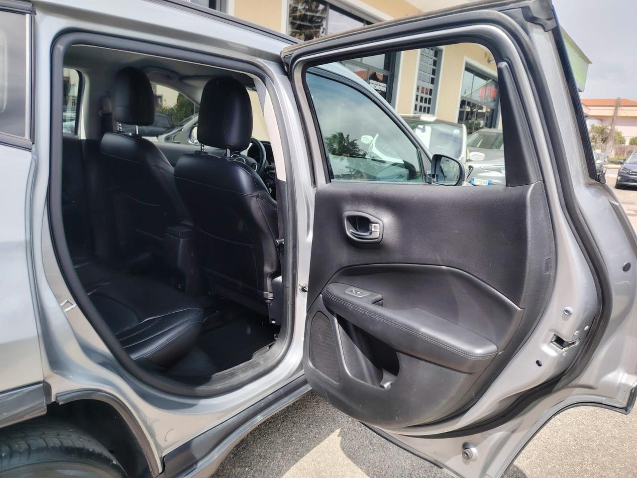 Jeep Compass 1.6 Multijet II 2WD Night Eagle