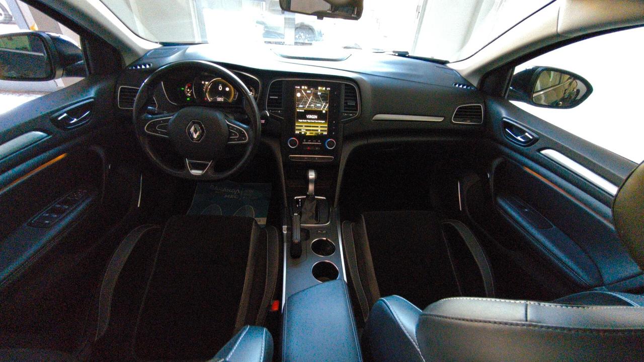 Renault Megane Mégane dCi 8V 110 CV EDC Energy Bose