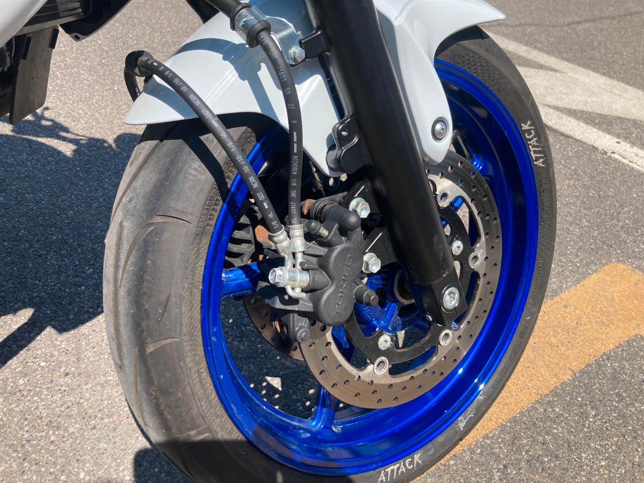 Suzuki Gladius sport