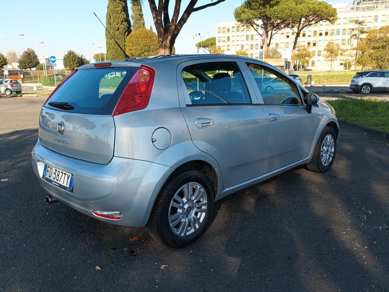 Fiat Punto 1.2 8V 5 porte Lounge UNIPRO'
