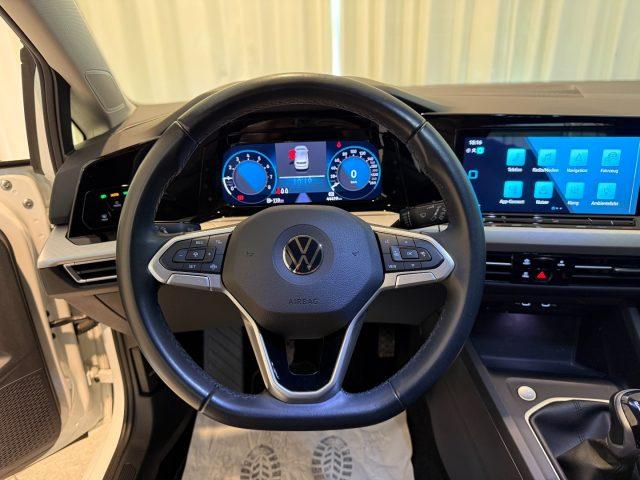 VOLKSWAGEN Golf 1.5 TSI Life NEOPATENTATI LED ACC DAB+