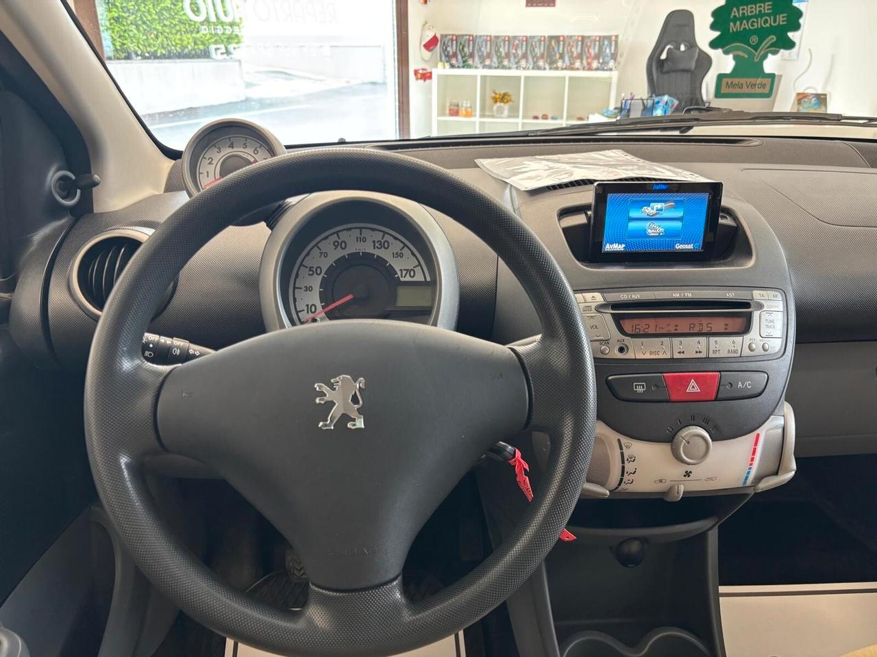 Peugeot 107 1.0 68CV 3p. Sweet Years