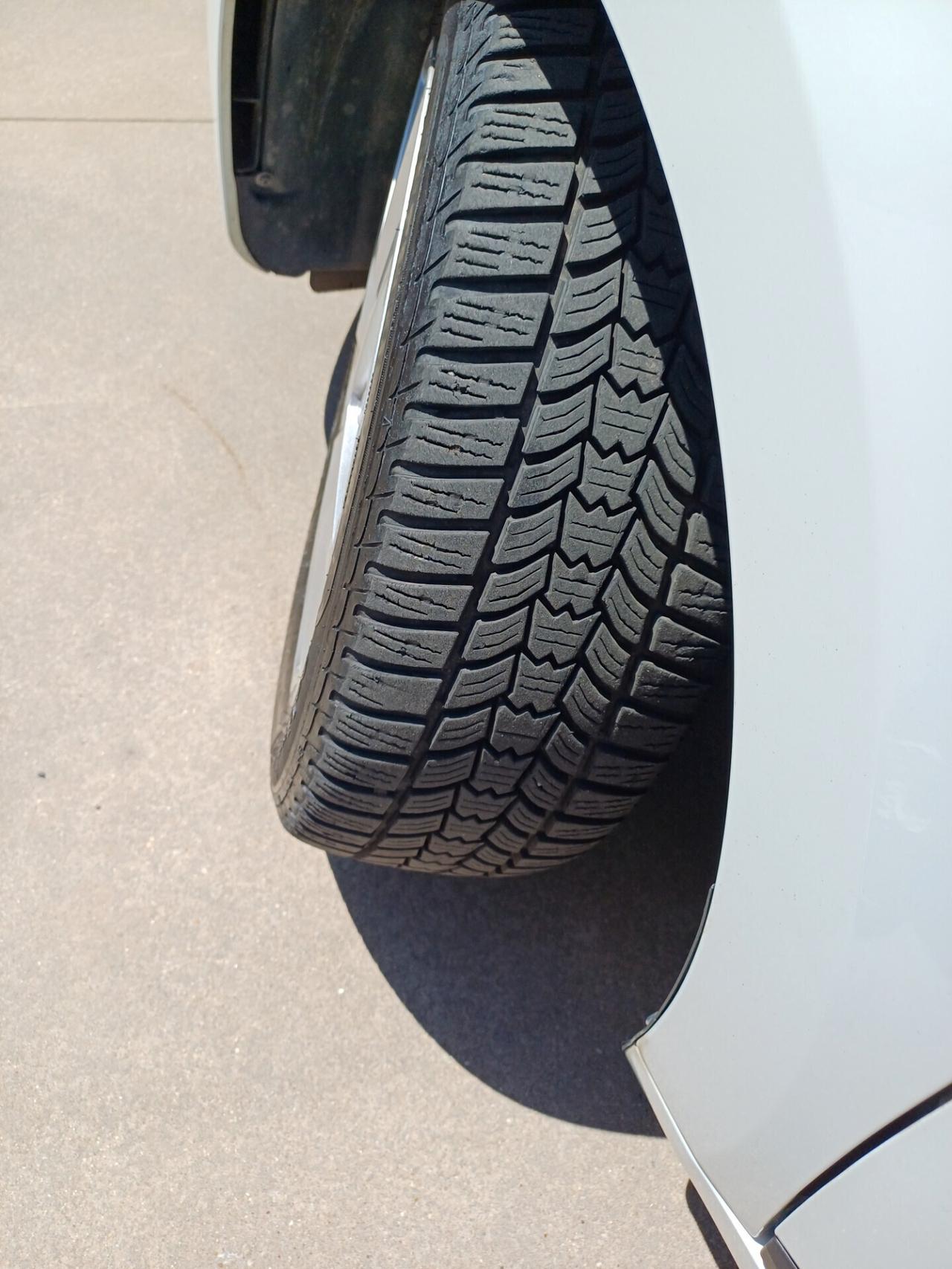Renault Clio TCe 90 (ADATTA PER NEOPATENTATI)