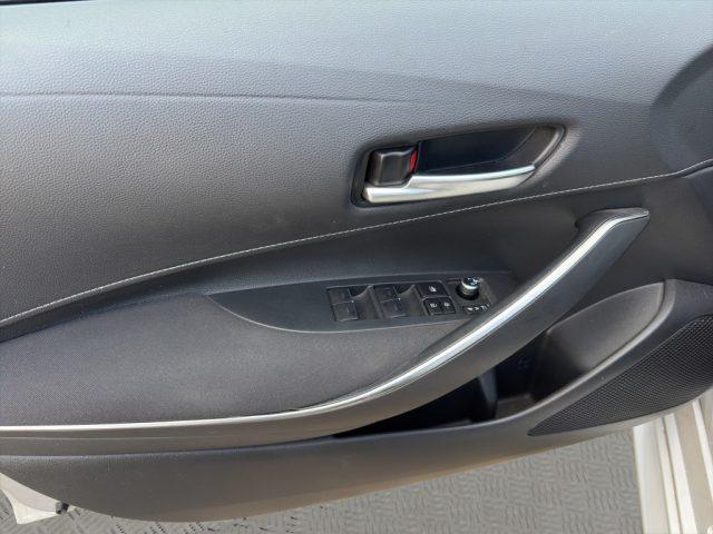 TOYOTA Corolla Touring Sports 1.8 Hybrid Business Tech cvt