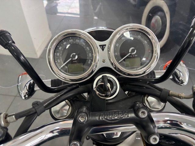 TRIUMPH Bonneville T120 TRIUMPH Dolomite BONNEVILLE T120
