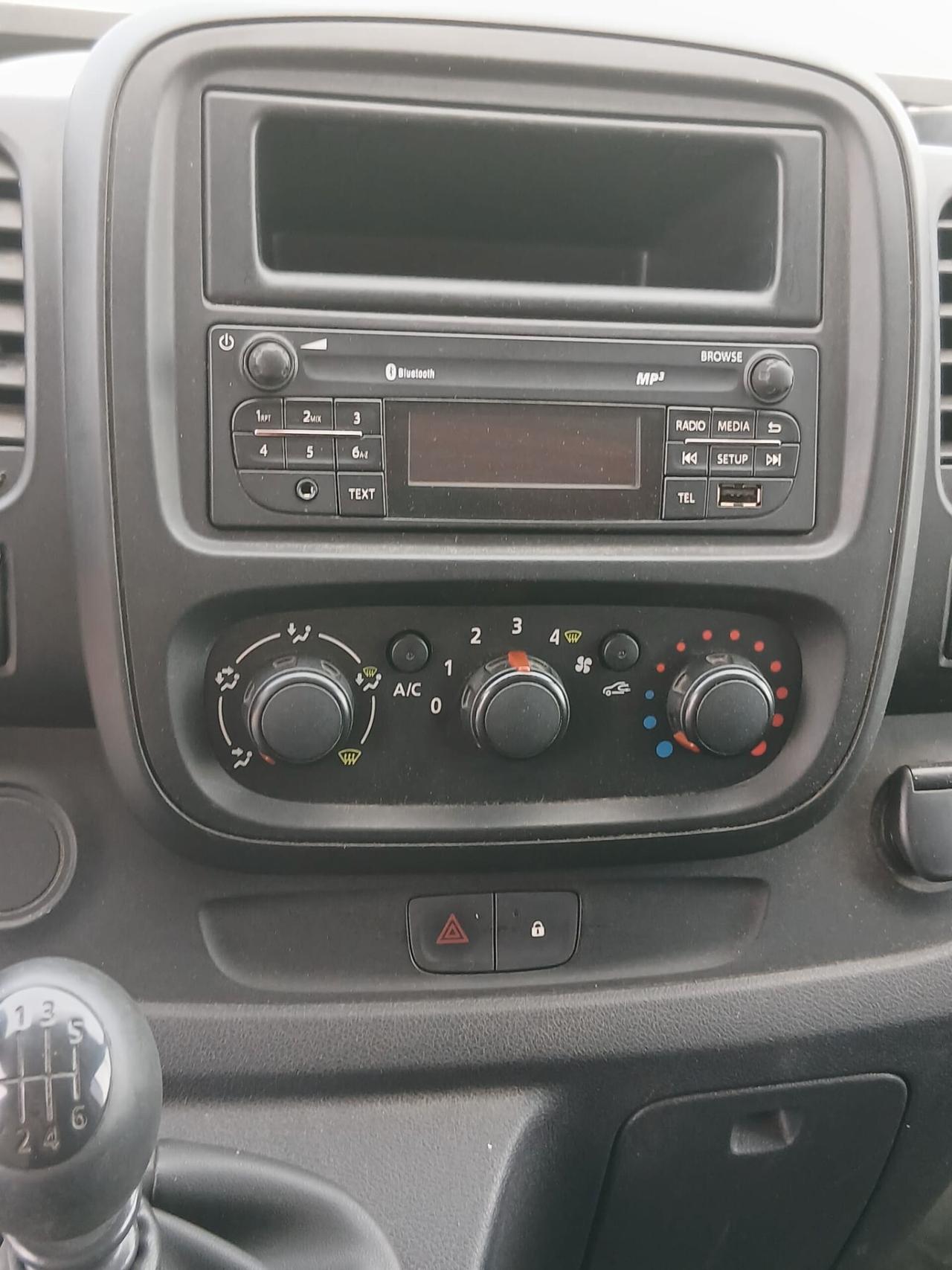 Renault trafic t29 L1H1