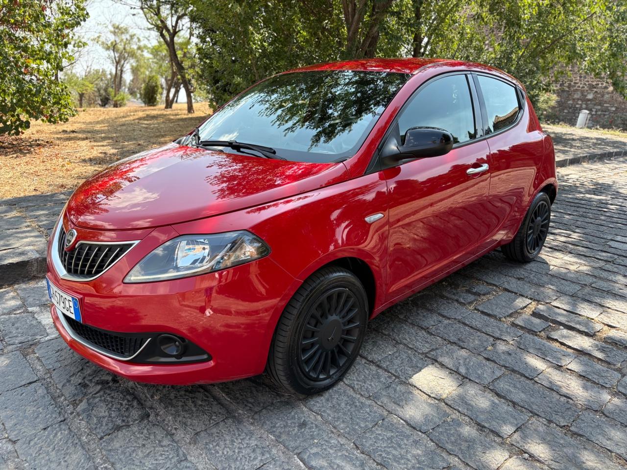 Lancia Ypsilon 1.0 FireFly 5 porte S&S Hybrid Gold