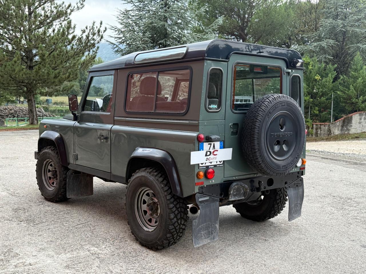 Land Rover Defender 90 2.4 TD4