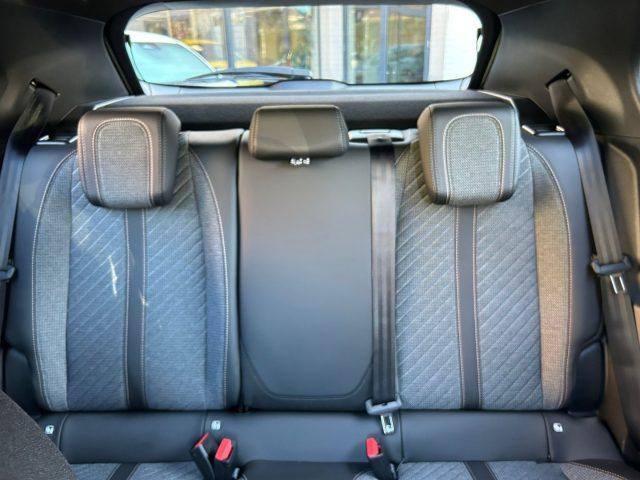 PEUGEOT 2008 Hybrid 145 e-DCS6 Allure KM 0