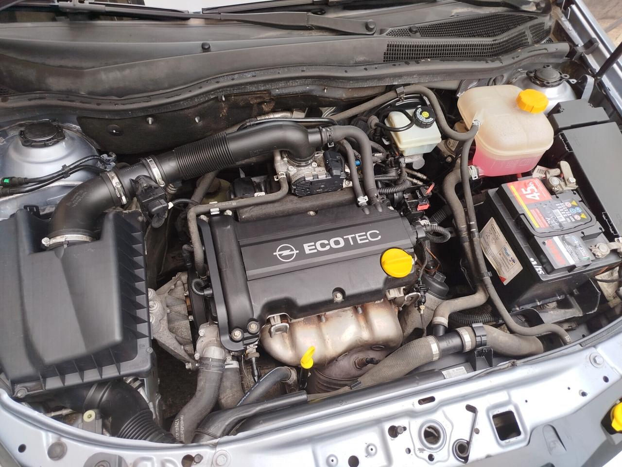 Opel Astra 1.4 BENZINA 90cv / 26.600km / Unipro