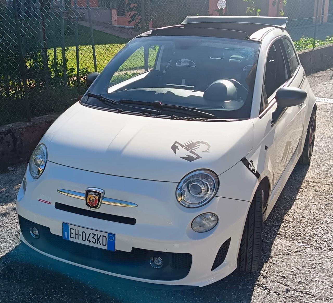 Abarth 500 C 1.4 Turbo T-Jet MTA