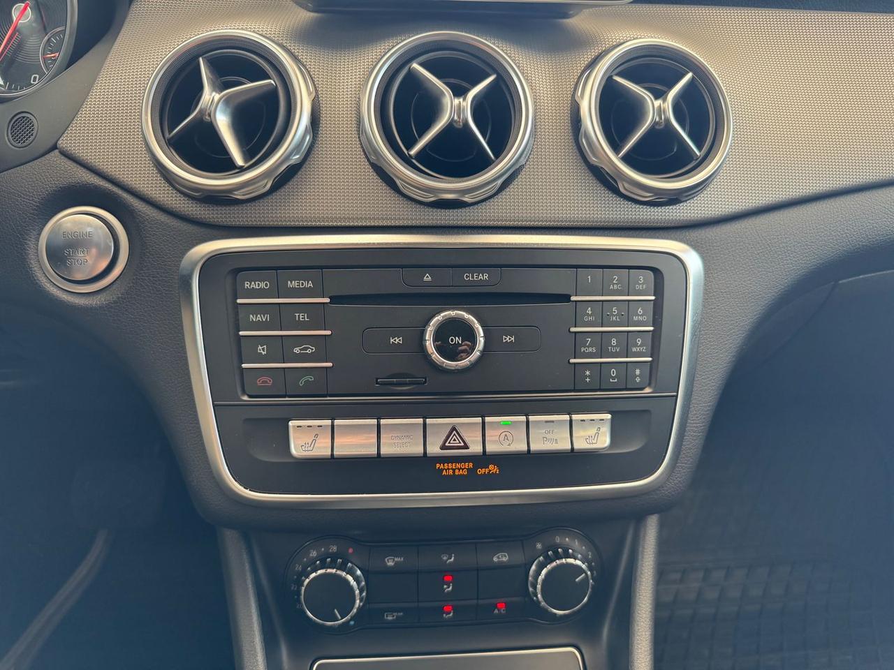 Mercedes-Benz GLA 220 Premium GLA 220 D #6418