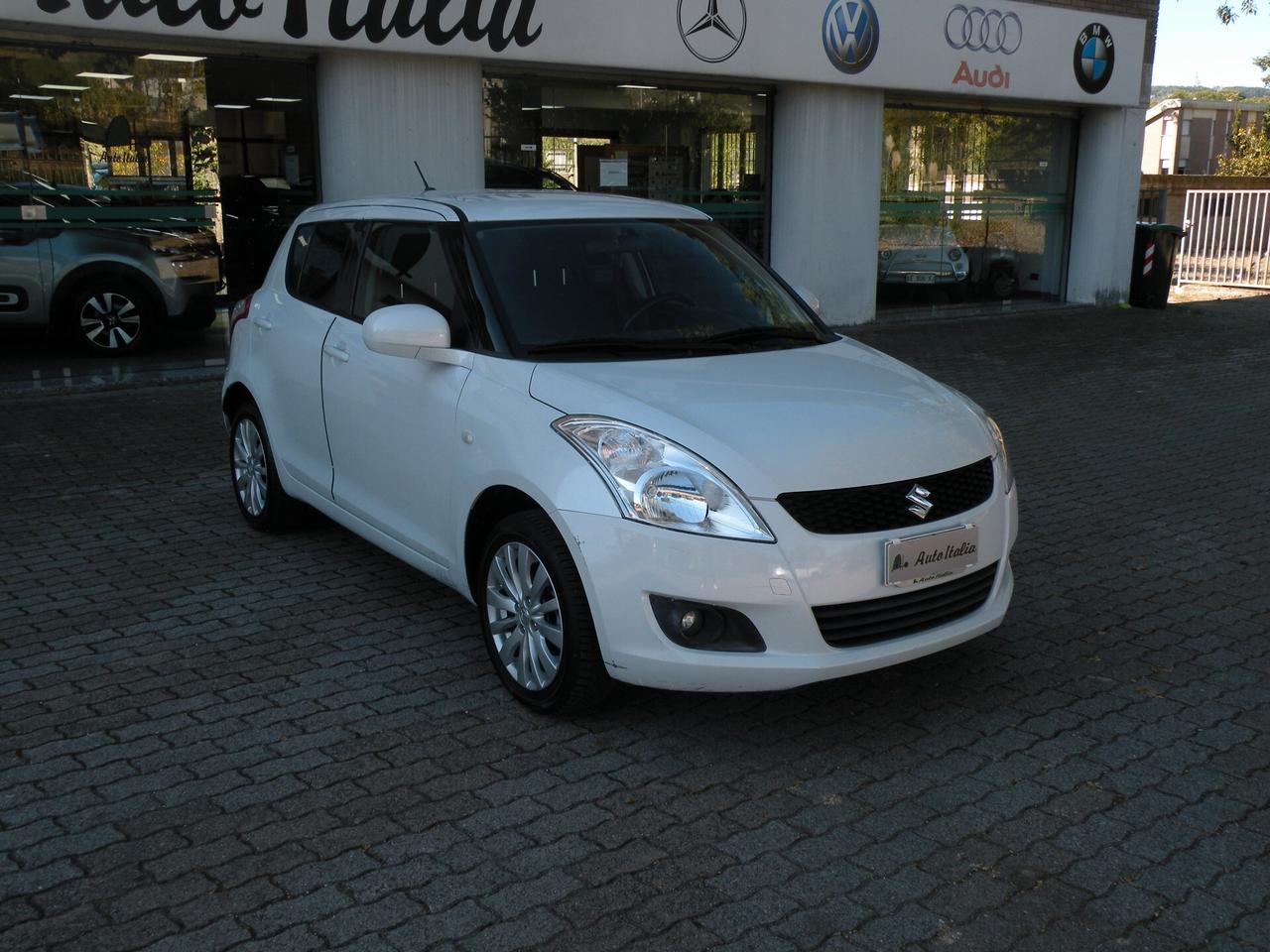SUZUKI SWIFT 1.2 VVT 94CV 4WD Top 2011