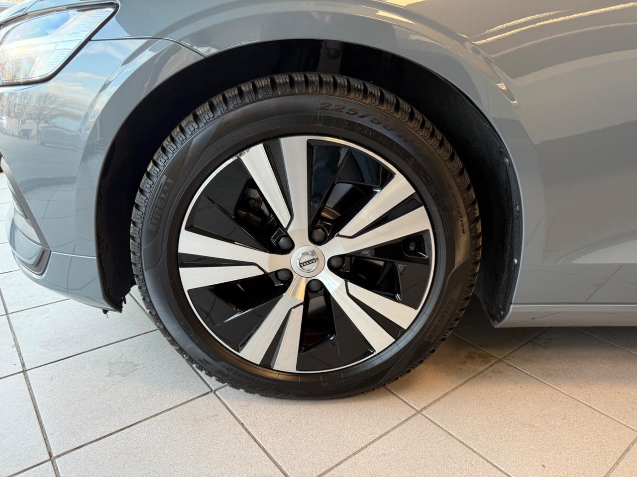 Volvo V60 B4 (d) Geartronic Momentum Business Pro