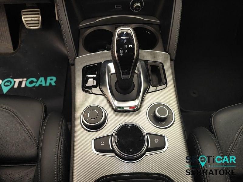 Alfa Romeo Stelvio 2023 2.2 t Veloce Q4 210cv auto