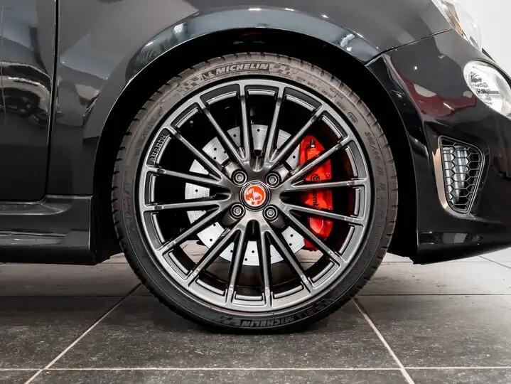Abarth 695 1.4 Turbo T-Jet 180 CV Tributo 131 Rally