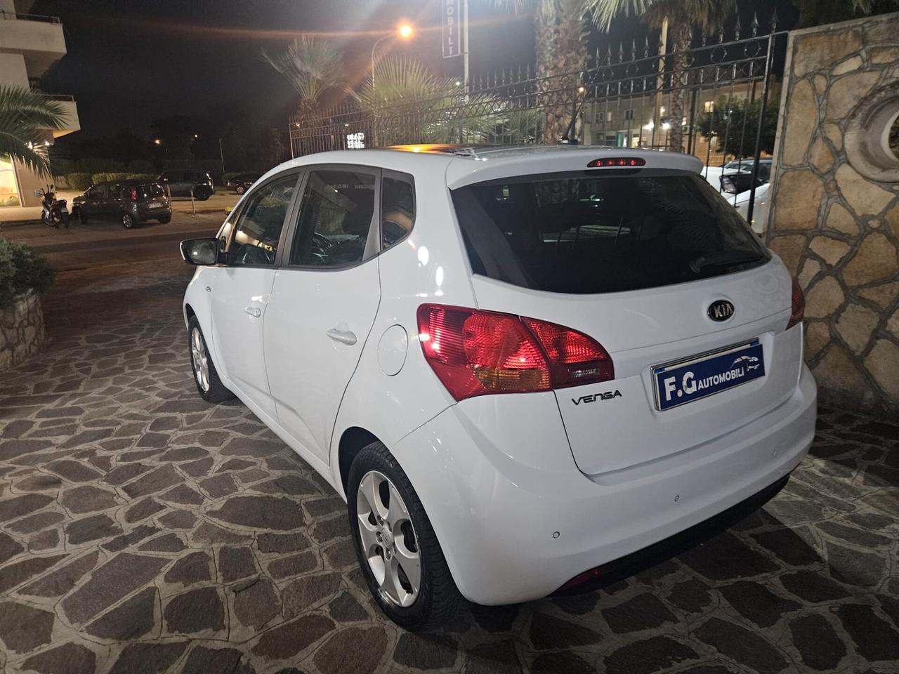 Kia Venga 1.4 EcoGPL Active